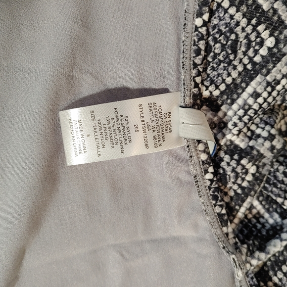 Tommy Bahama Women's New Swimsuit - Picture 6 of 9